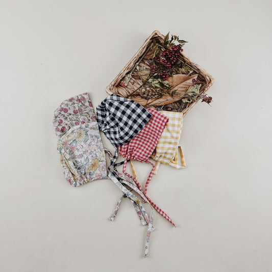 5 colorsd Baby lovely beanies - Chichi and Wawa