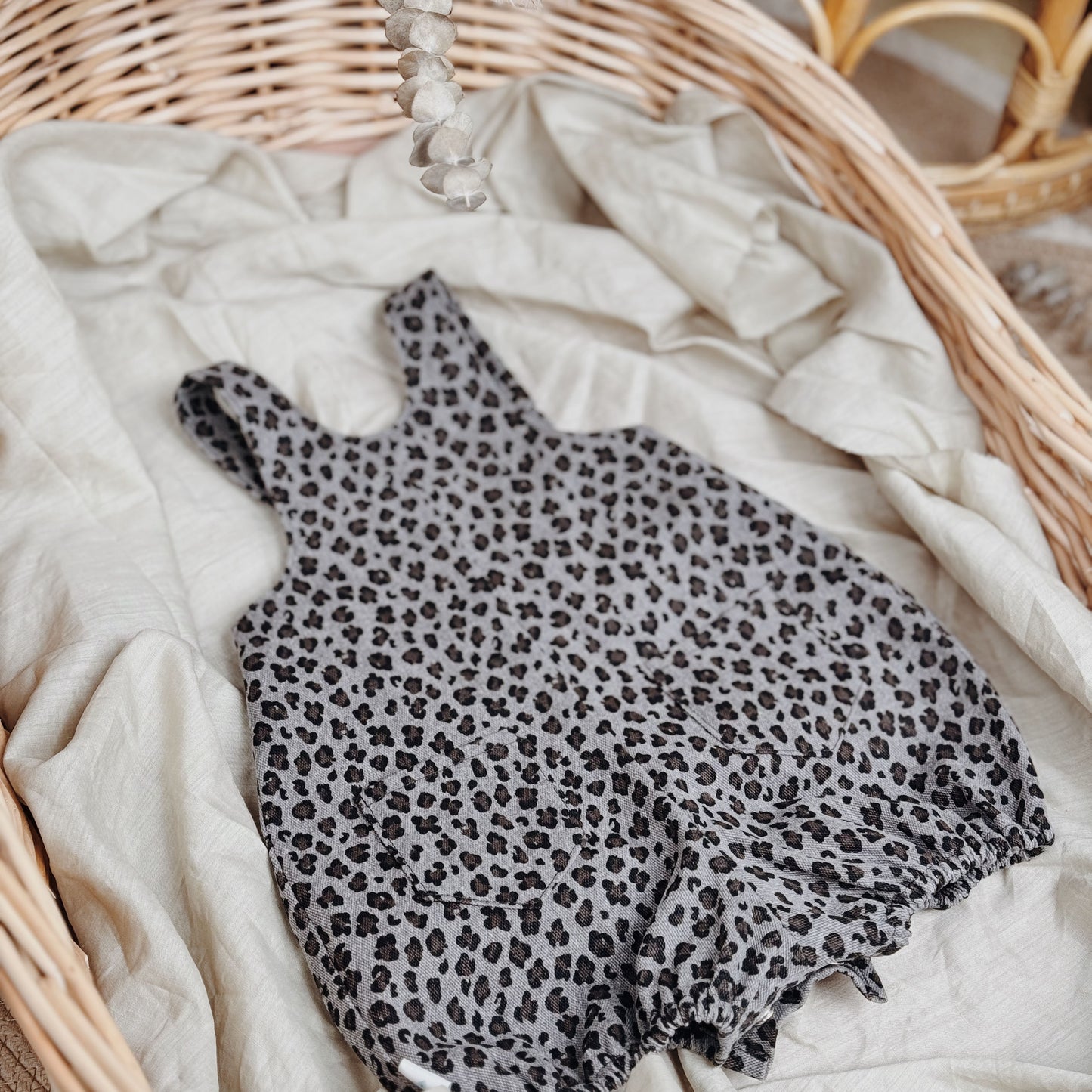 6M-6Y Cotton Canvas Leopard Print Overalls