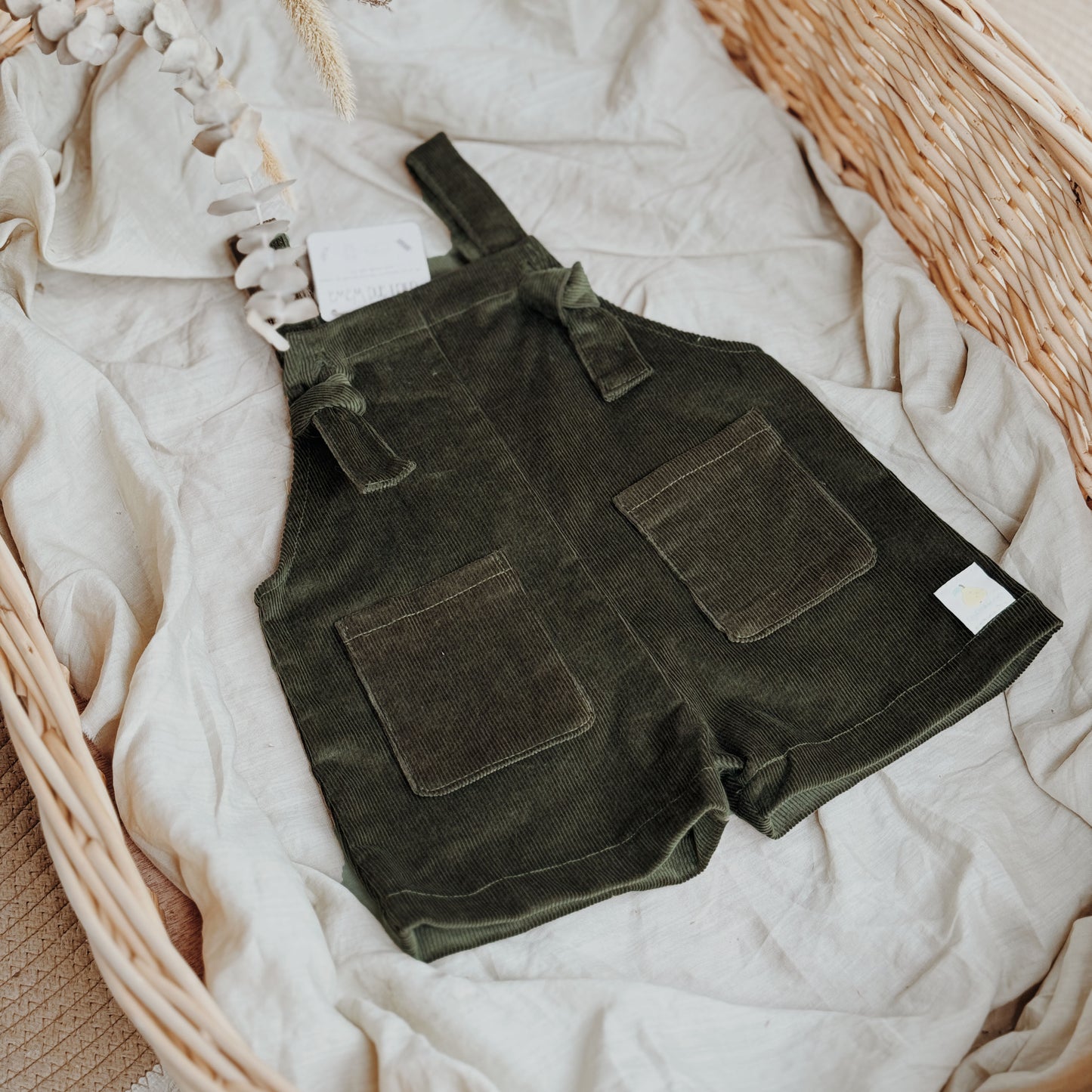 6M-8Y Adjustable Corduroy Overalls with Big Pockets – Olive Green & Chocolate