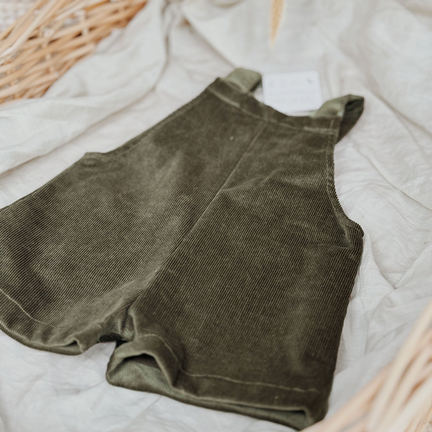 6M-8Y Adjustable Corduroy Overalls with Big Pockets – Olive Green & Chocolate