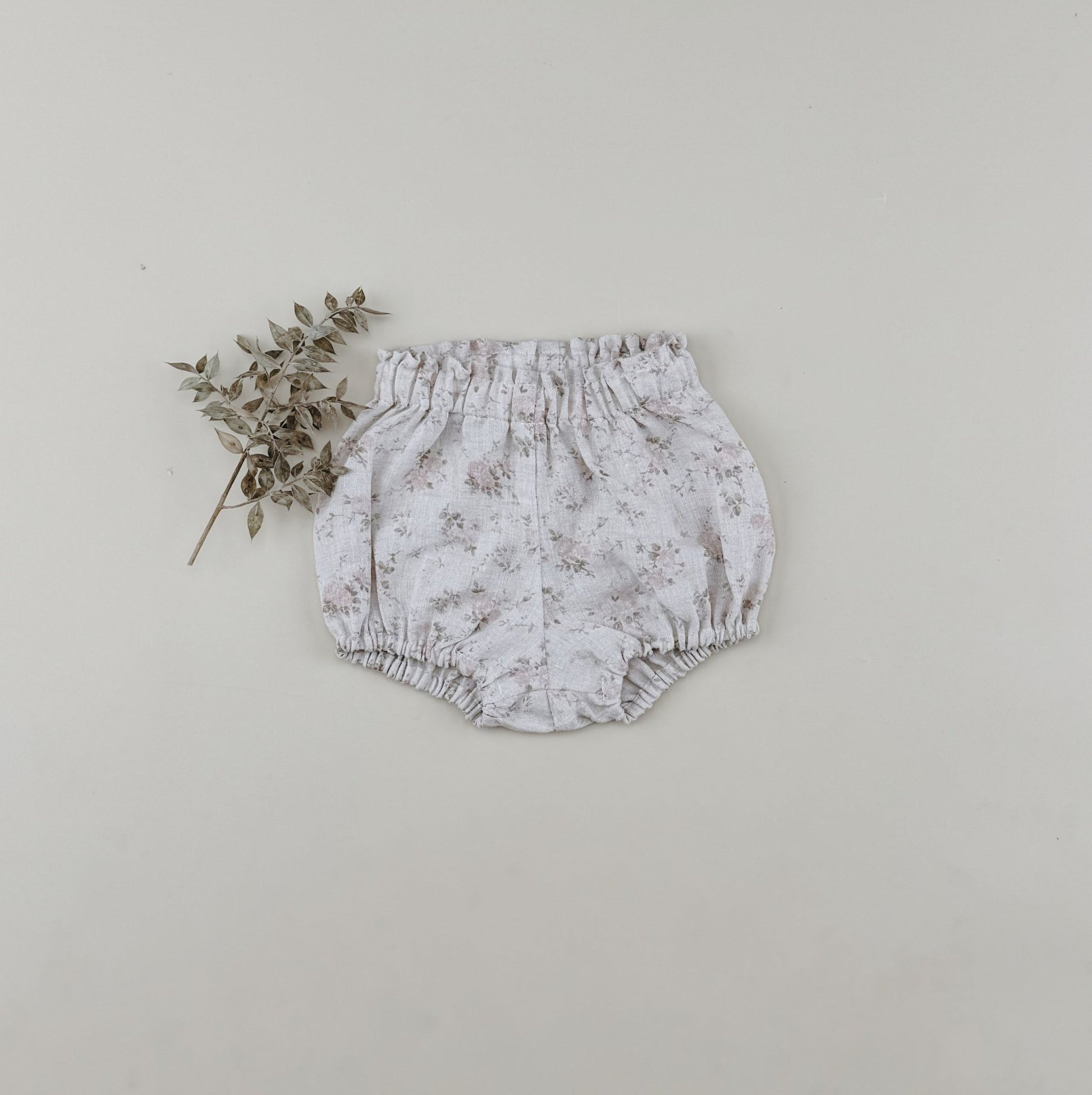 Floral Linen T-shirt and Bloomers - Chichi and Wawa
